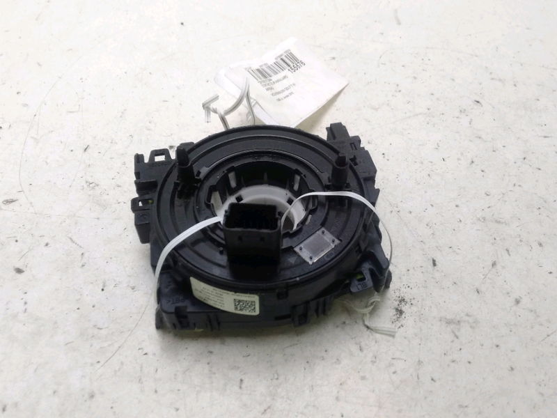 https://www.piecesauto-shop.com/wp-content/uploads/A0001/auto-3/careco1/PCA5Q0953549E.jpg
