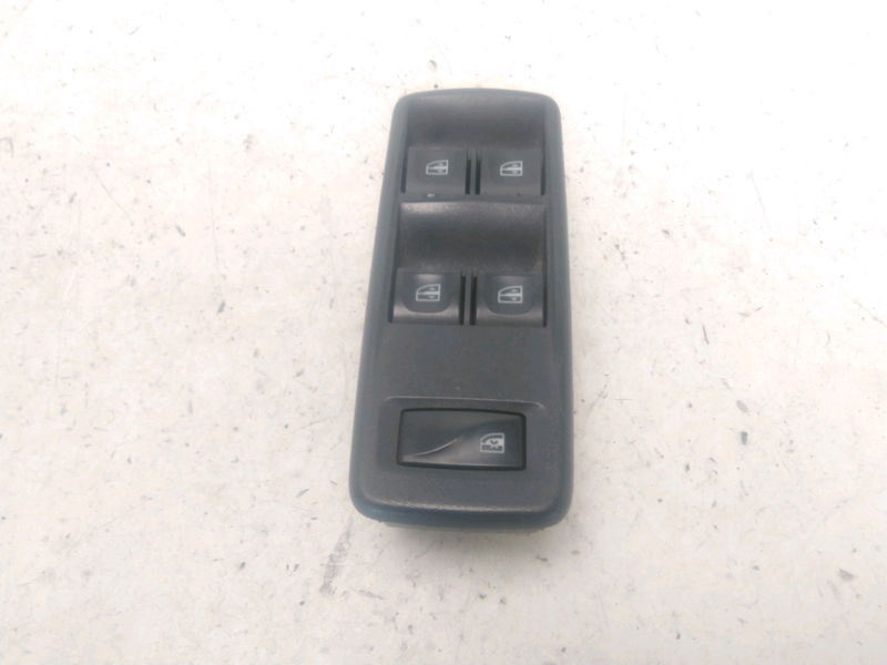 https://www.piecesauto-shop.com/wp-content/uploads/A0001/auto-3/careco2/PCA254110431R.jpg