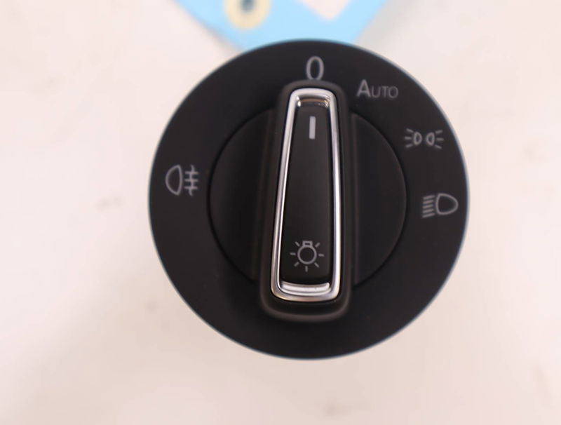 https://www.piecesauto-shop.com/wp-content/uploads/A0001/auto-3/careco2/PCA5G0941431BDWZU.jpg