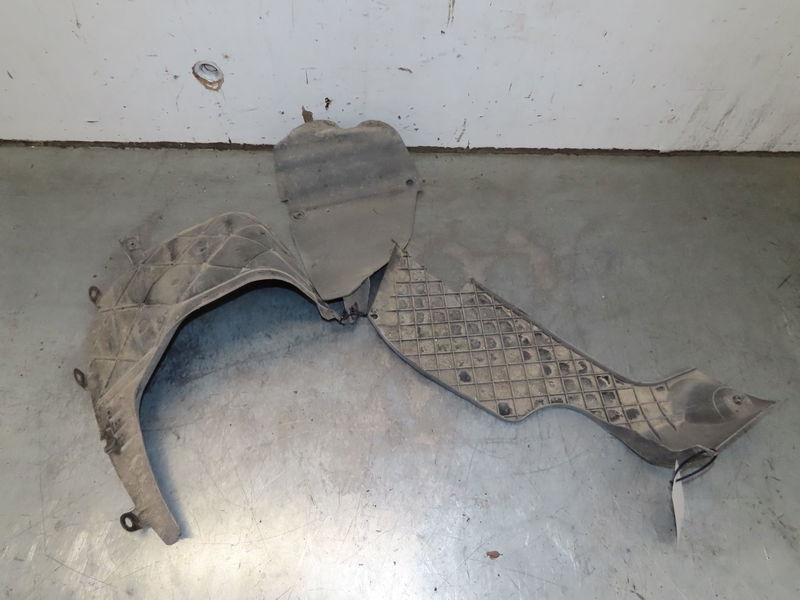 https://www.piecesauto-shop.com/wp-content/uploads/A0001/auto-3/careco2/PCA78818JD00A.jpg