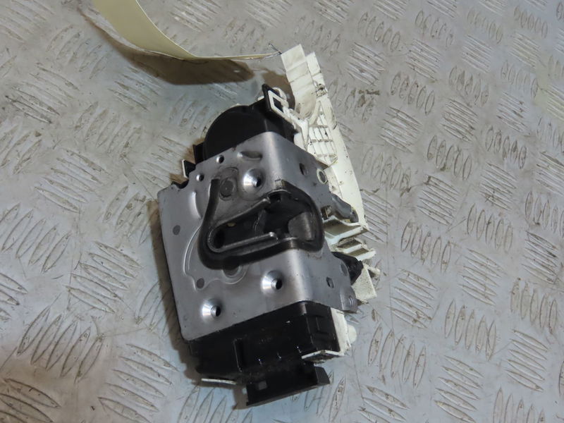 https://www.piecesauto-shop.com/wp-content/uploads/A0001/auto-3/careco2/PCA9067202035.jpg