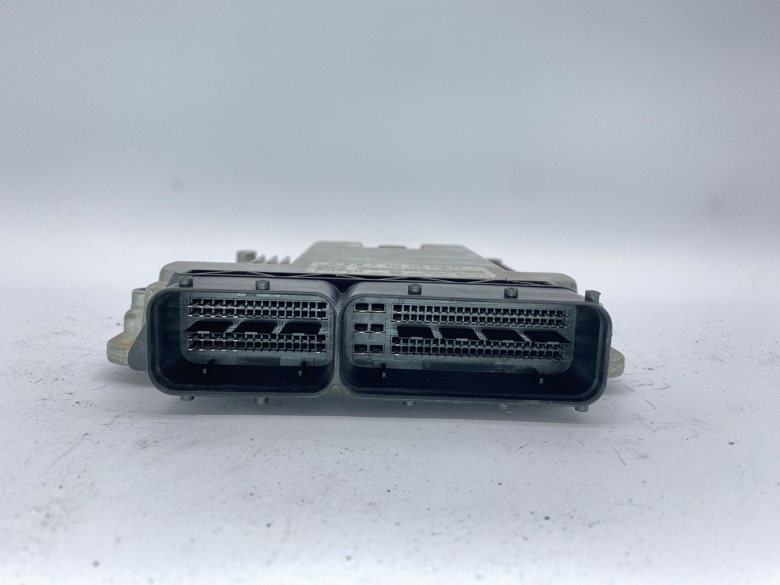 https://www.piecesauto-shop.com/wp-content/uploads/A0001/auto-3/eurofrance24-2/PEUCA263-DB63571EBY.jpg